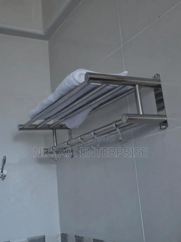 Bathroom Wall Mounted Towel Rack Accessory With Hooks* - thumbnail 2
