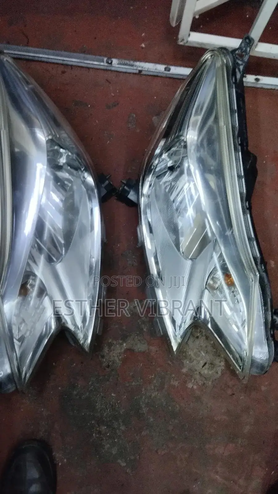 Nissan Note E12 Headlights