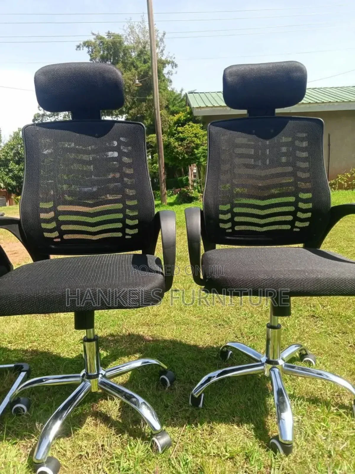 Premium Headrest Office Chair – Strong, Supportive Comfortable