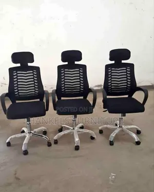 Heavy-Duty Office Chair With Headrest – Perfect for Office/Home