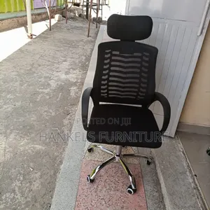 All-Day Comfort Office Chair With Strong Support