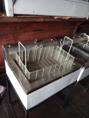 Commercial Deep Fryer Perfect for Chips, Chicken, Sausages, Fish.