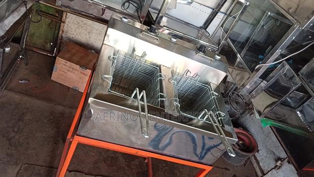 Heavy Duty Deep Fryer – Commercial UseAchieve Perfect Chips, Chicken