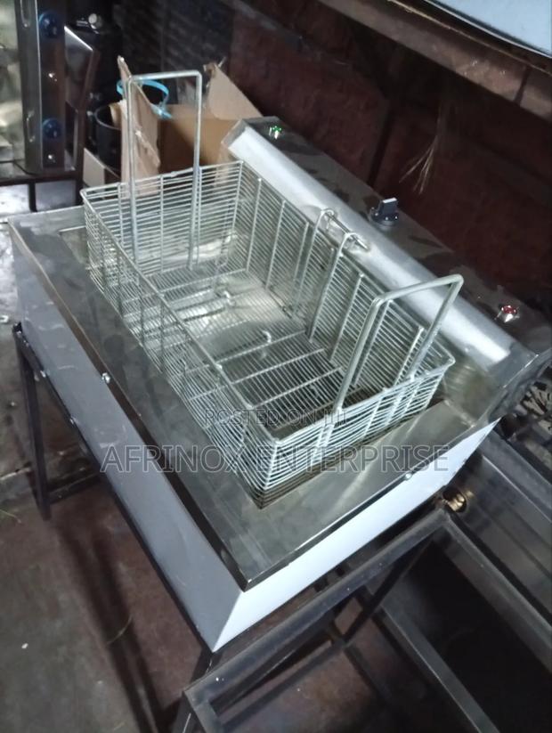 Restaurant-Grade Deep Fryer
Built for Consistent Results, Every Time. - main view