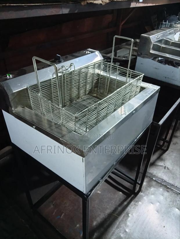 Restaurant-Grade Deep Fryer
Built for Consistent Results, Every Time. - thumbnail 5