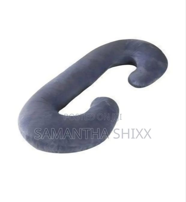 C Shaped Pregnancy Pillow - thumbnail 2