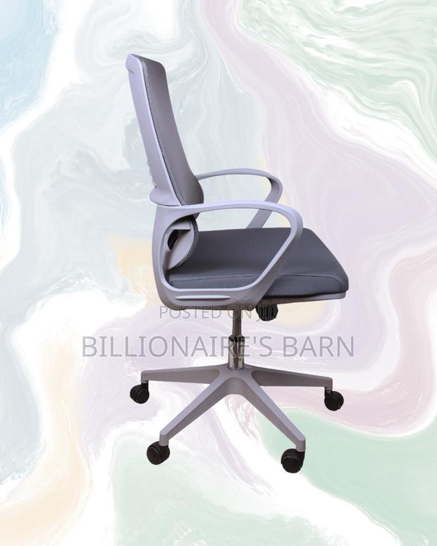 Space-Saving Scratch-Resistant Ergonomic Finish Office | Delivery - thumbnail 2