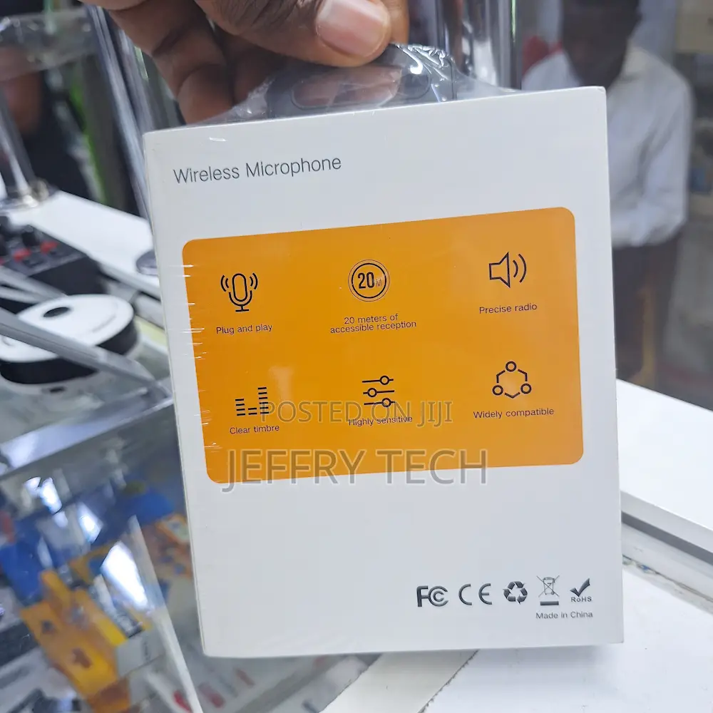 Wireless Microphone for iPhone and Type C With Noise Cancellation And