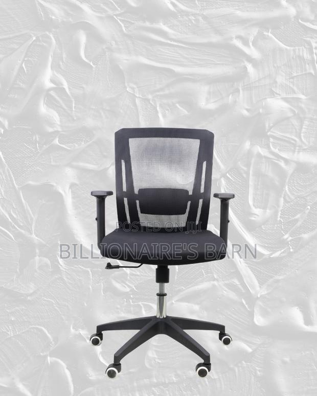Mid-Back Office Chair | Nylon Base, Everyday Comfort - thumbnail 2