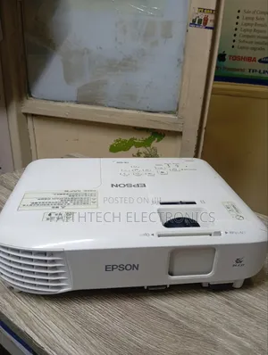 Epson S05 Projector – Super Bright, Clear Affordable