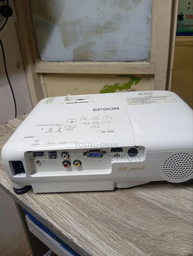 Epson S05 | High-Quality Office Home Projector – Best Deal - thumbnail 2