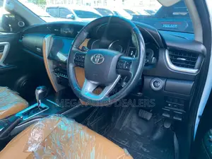 Toyota Fortuner 2018 White