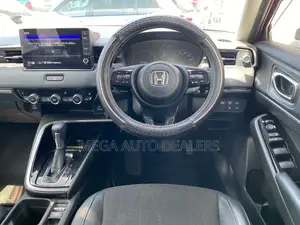 Honda Vezel 2021 Red