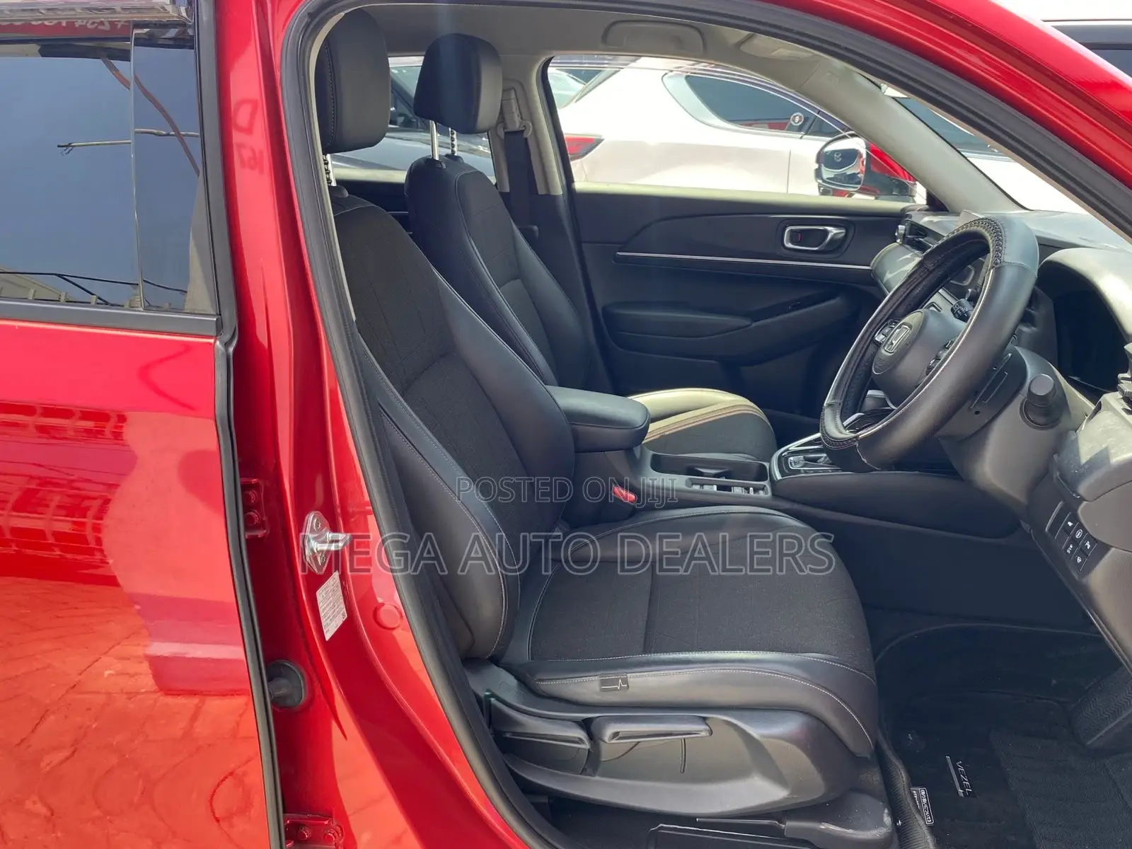 Honda Vezel 2021 Red