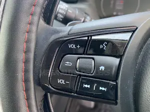 Honda Vezel 2021 Red