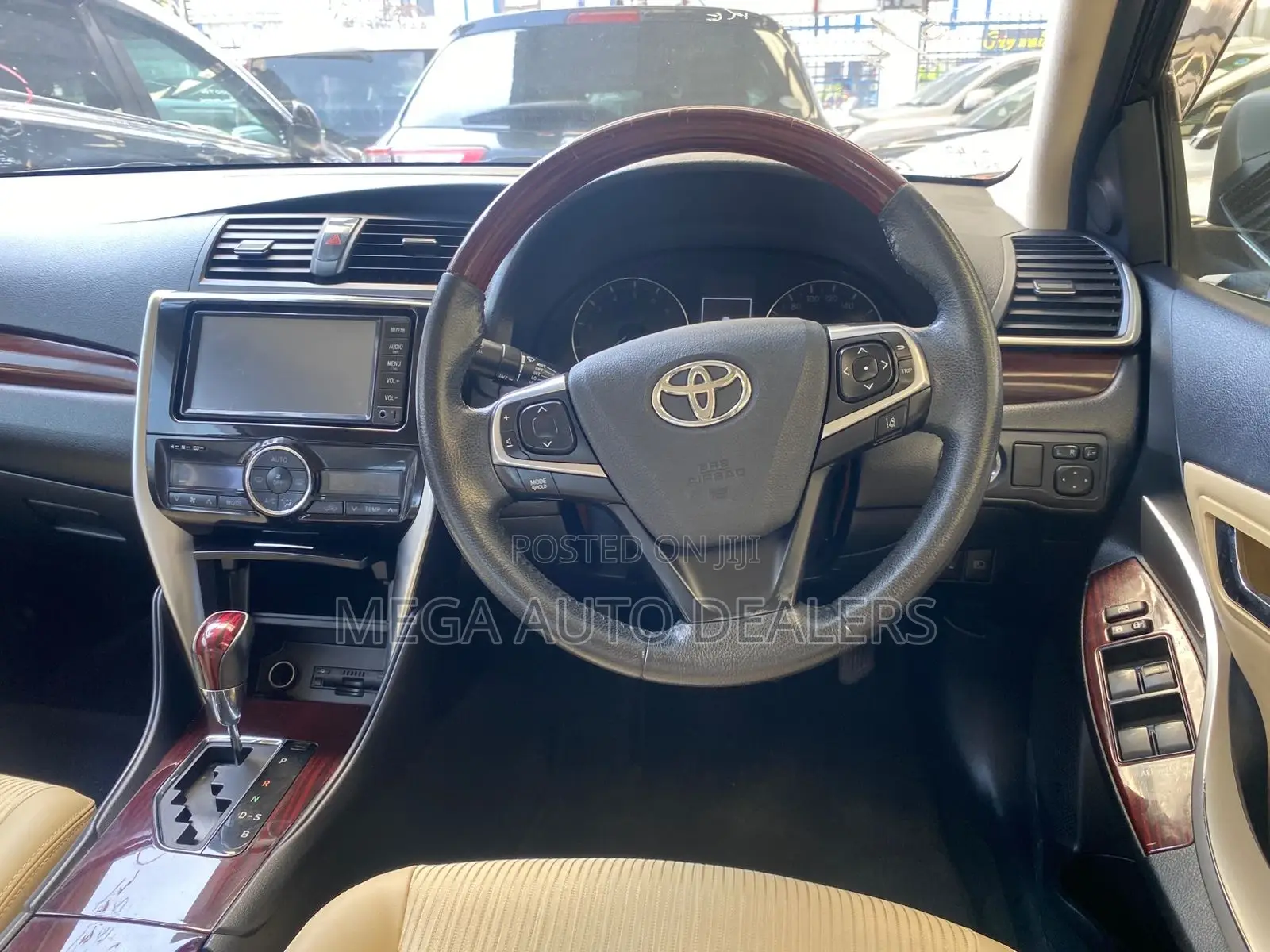 Toyota Premio 2018 Black