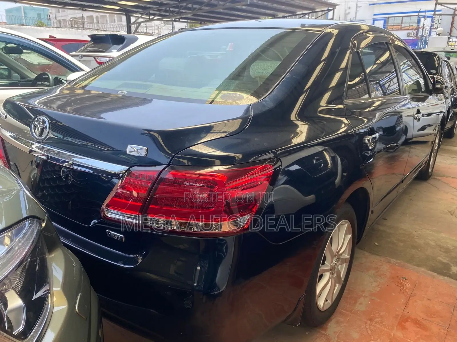Toyota Premio 2018 Black