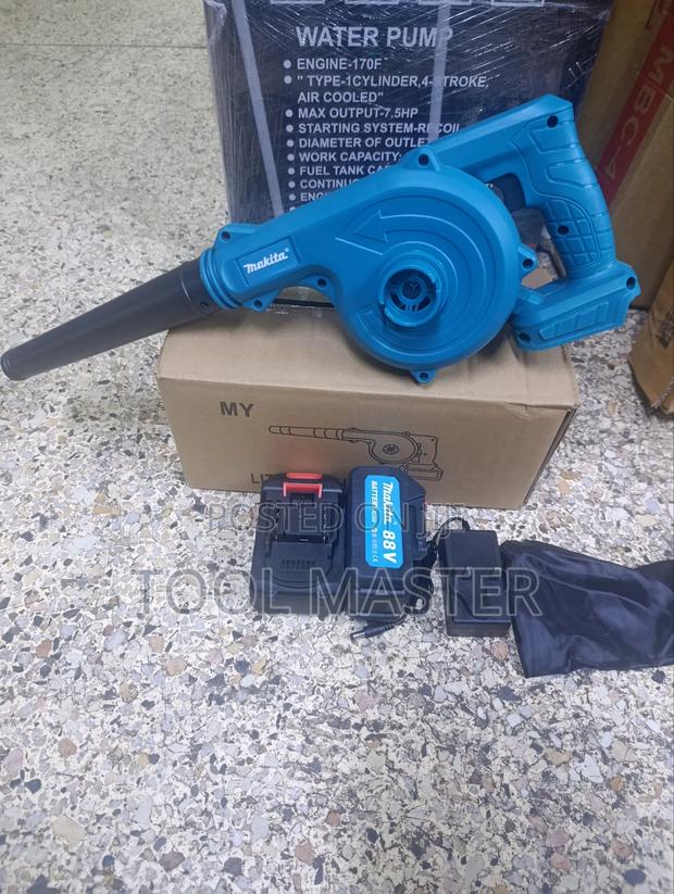 Cordless Rechargeable Blower Makita - thumbnail 2