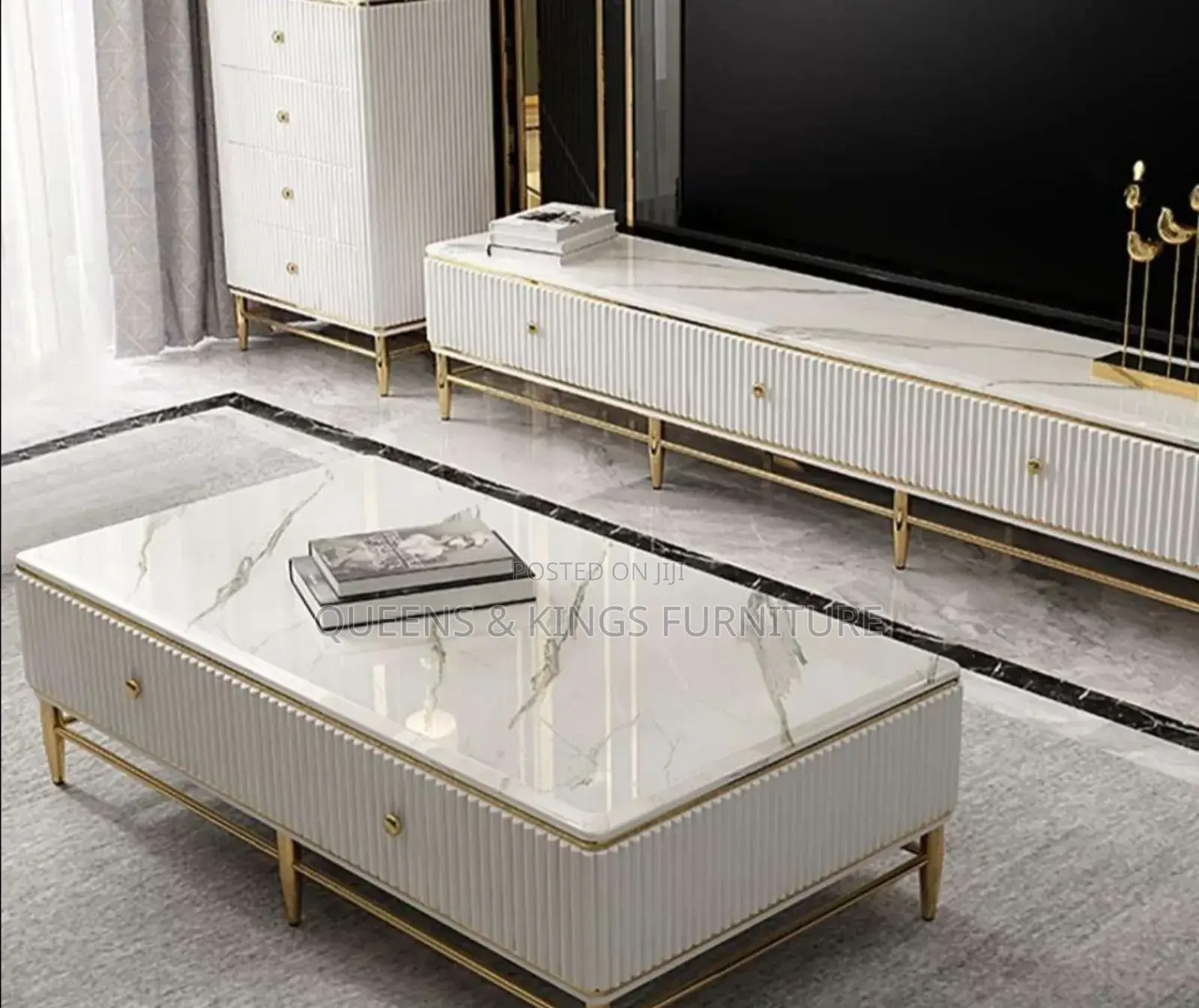 Coffeetable, Spacious and Durable