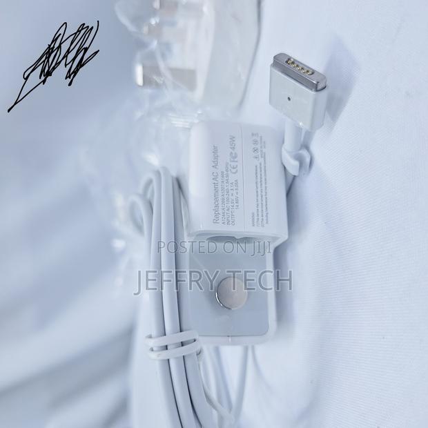 Macbook 60w T Shape Tip Magsafe 2 - main view