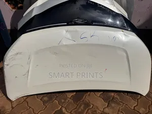 Excellent Quality Ex Japan Toyota Voxy 2015 Bonnet Available