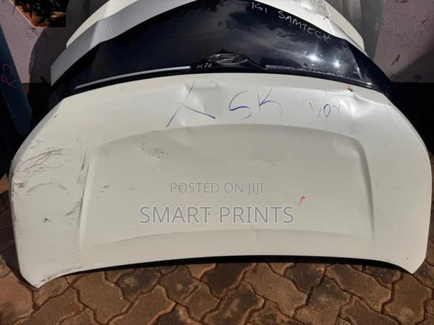 Excellent Quality Ex Japan Toyota Voxy 2015 Bonnet Available