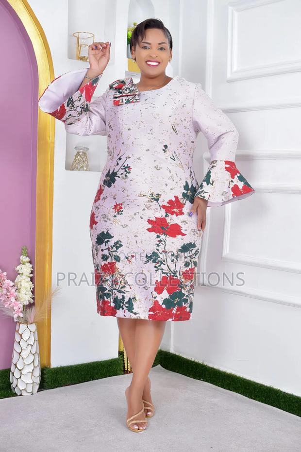 Elegant Floral Jacquard Midi Dresses - main view