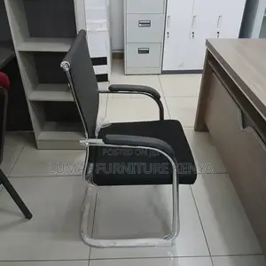 Modern Mesh Office Guest/Boardroom Chair