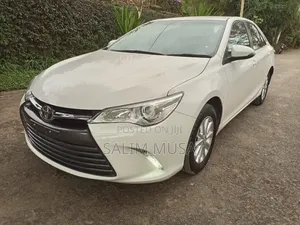Toyota Camry 2015 White
