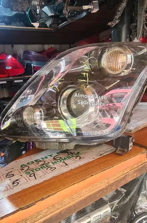 Suzuki, Swift Headlight