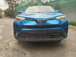 Toyota RAV4 2018 Blue
