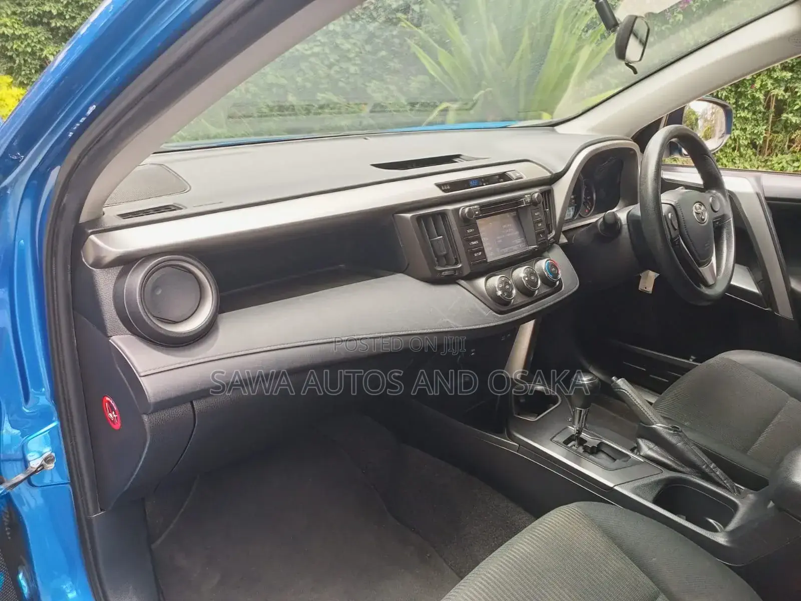 Toyota RAV4 2018 Blue