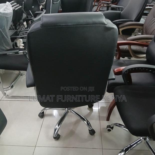 Swivel Adjustable Staff Comfortable Seat - thumbnail 2