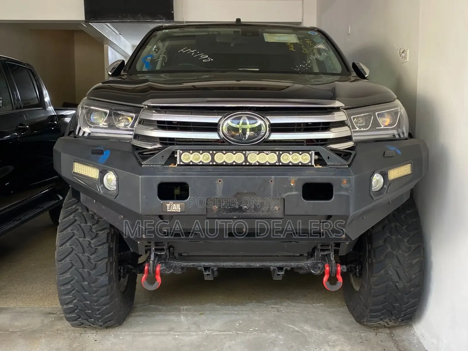 Toyota Hilux 2018 Black