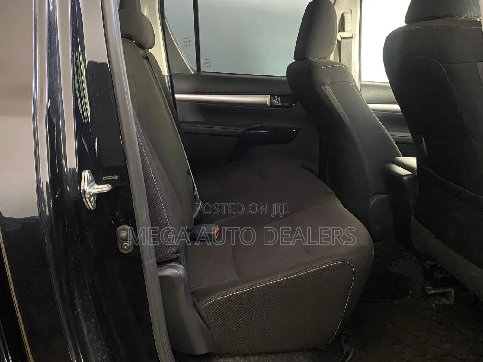 Toyota Hilux 2018 Black