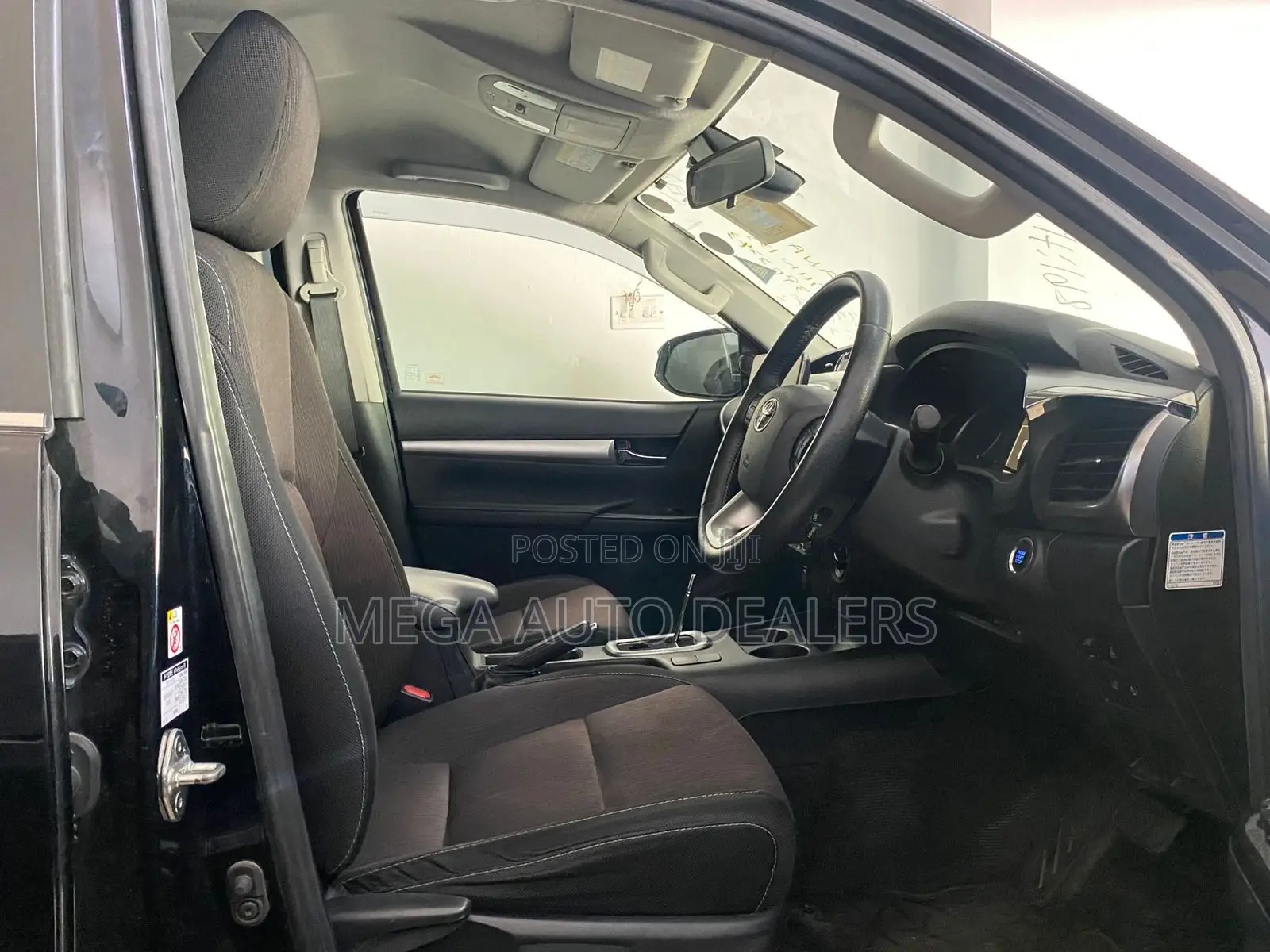 Toyota Hilux 2018 Black