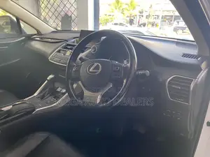 Lexus NX 300 FWD 2018 White