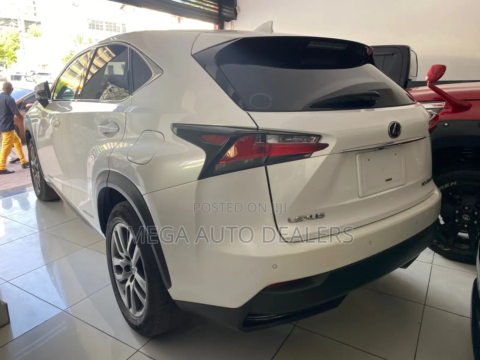 Lexus NX 300 FWD 2018 White