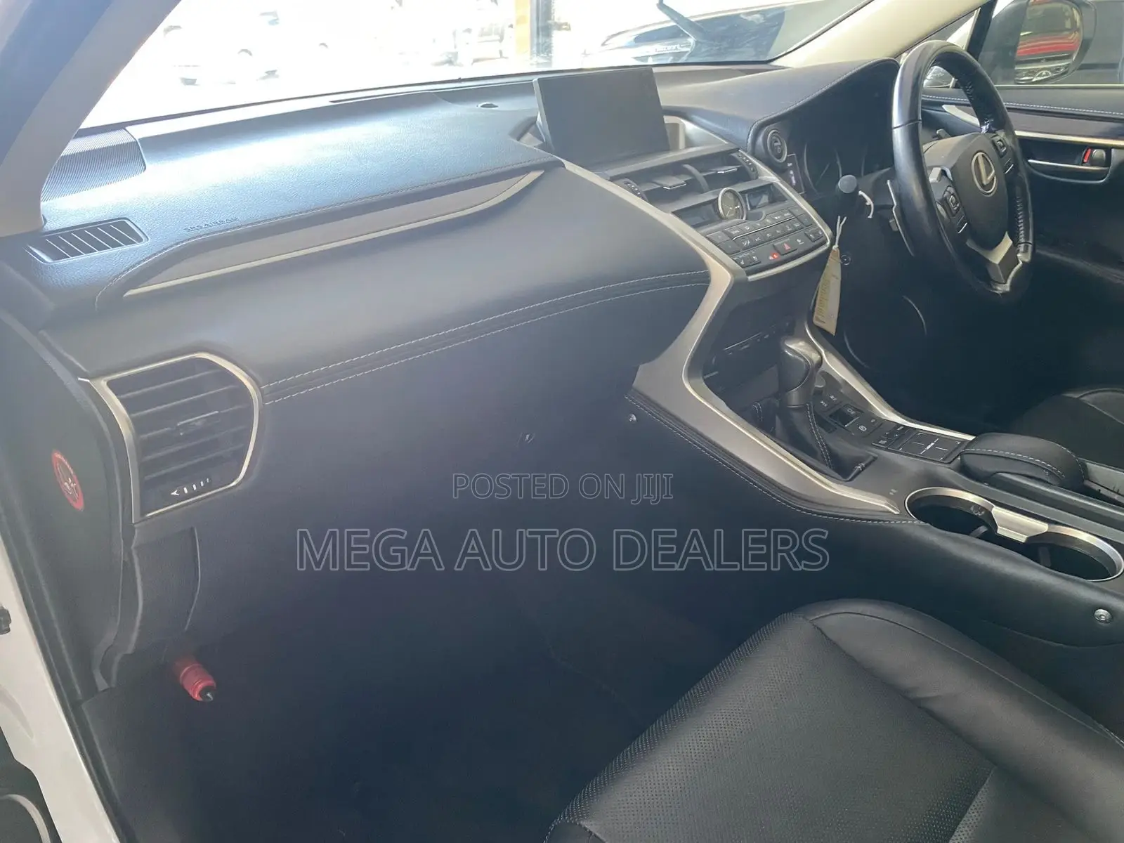 Lexus NX 300 FWD 2018 White