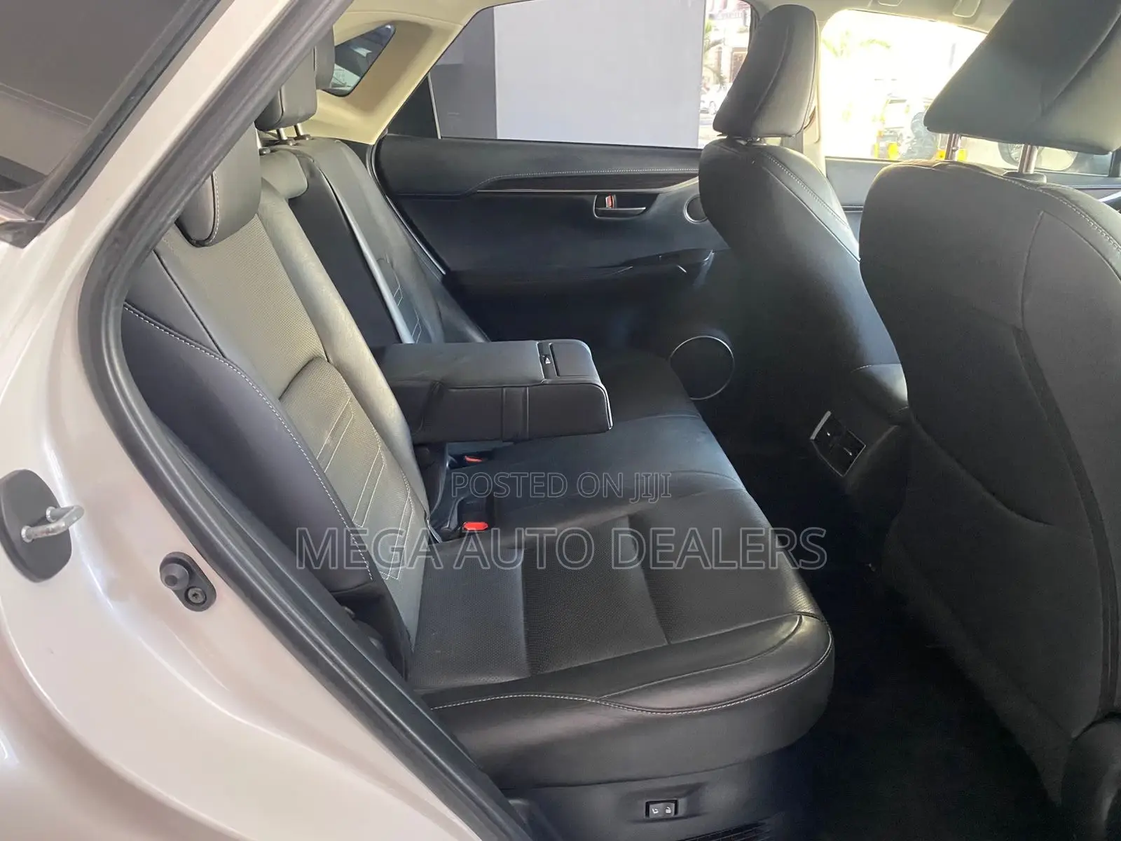 Lexus NX 300 FWD 2018 White