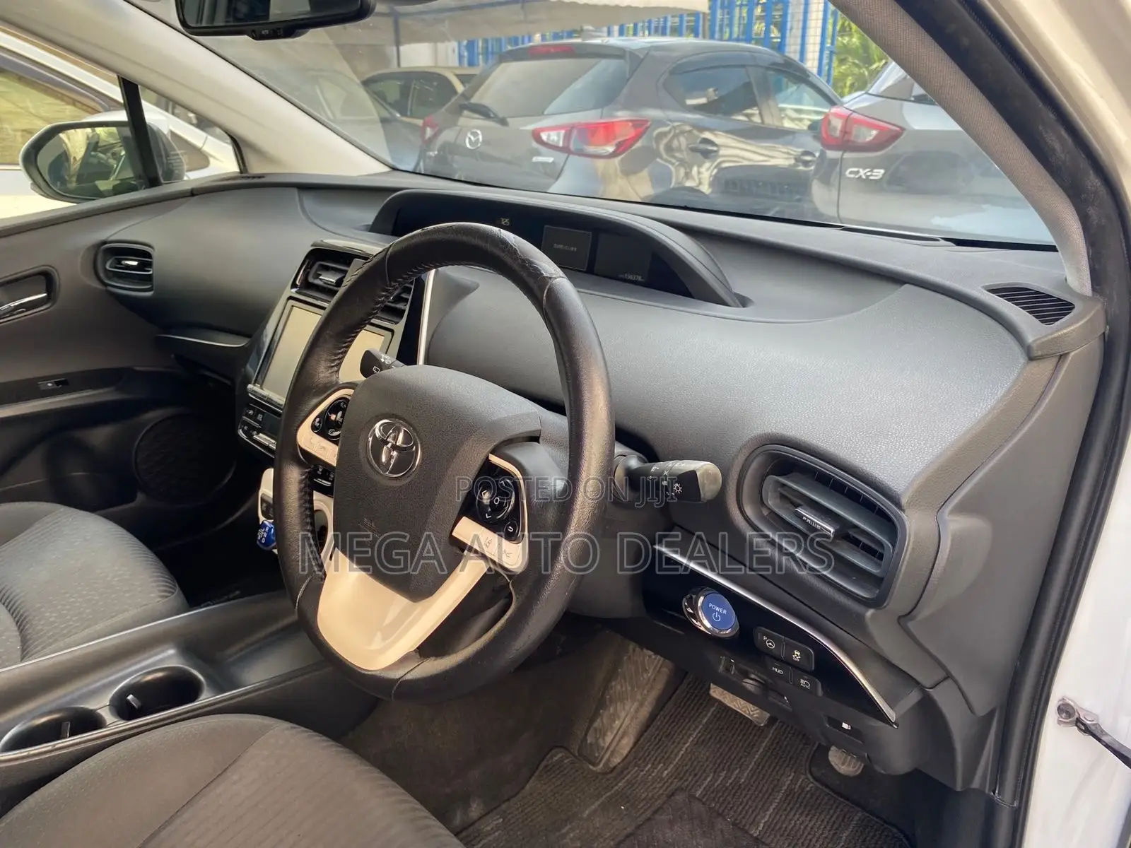 Toyota Prius 2018 White