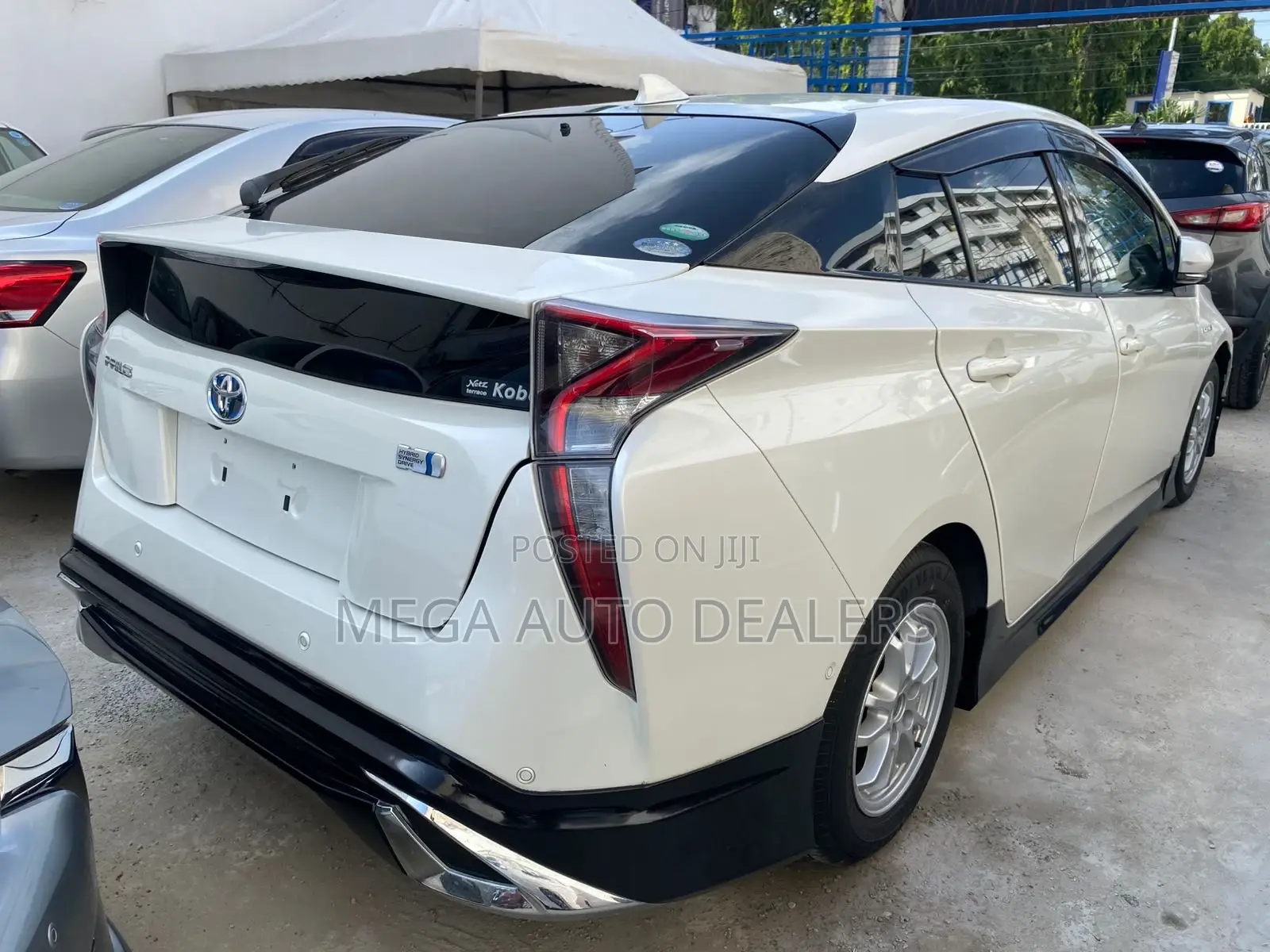 Toyota Prius 2018 White