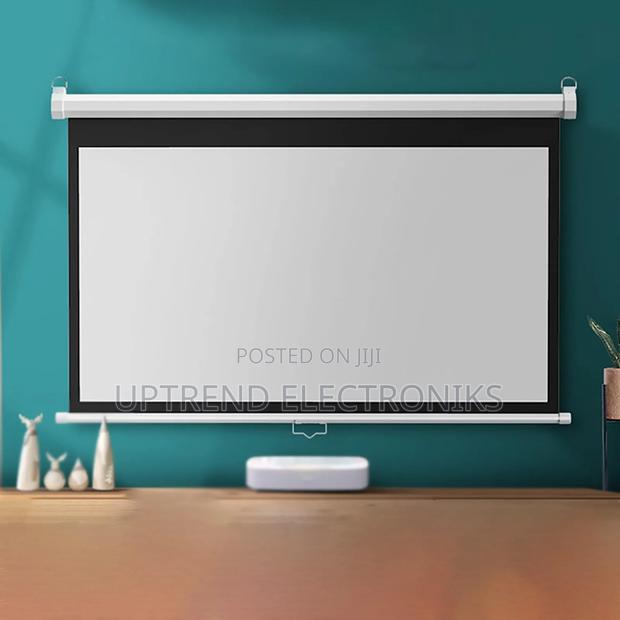 Manual Projector Screen 180×180 – Clean Display for Any Space! - main view