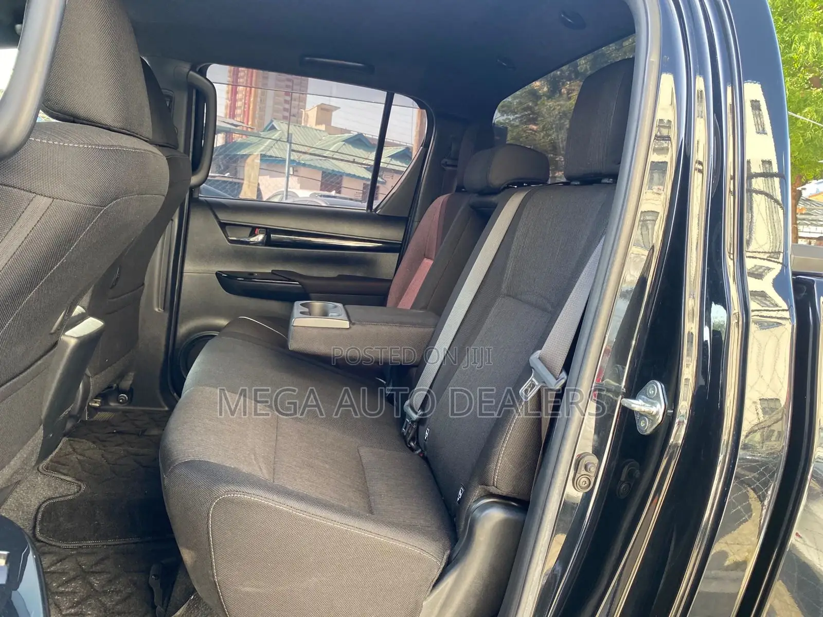 Toyota Hilux 2019 Black
