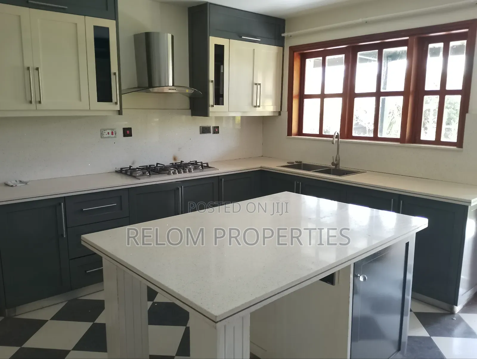 7bdrm Mansion in Karen for rent