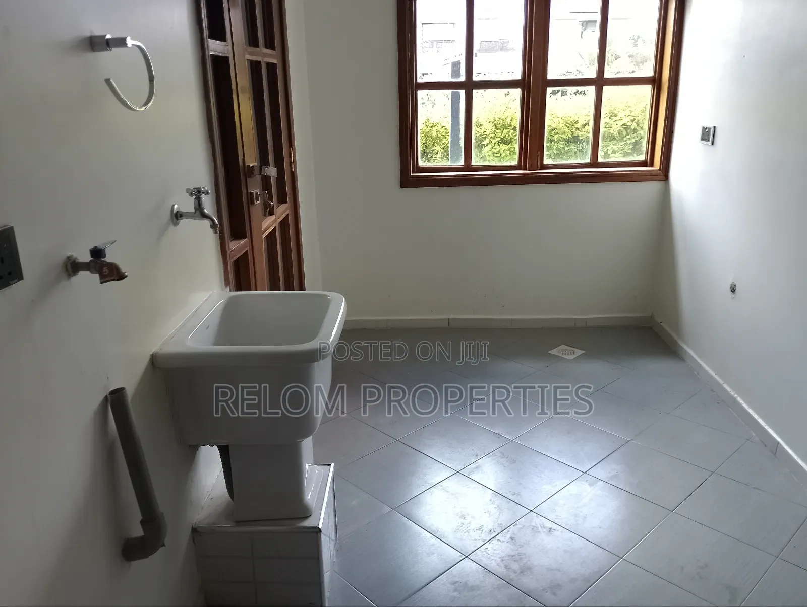 7bdrm Mansion in Karen for rent