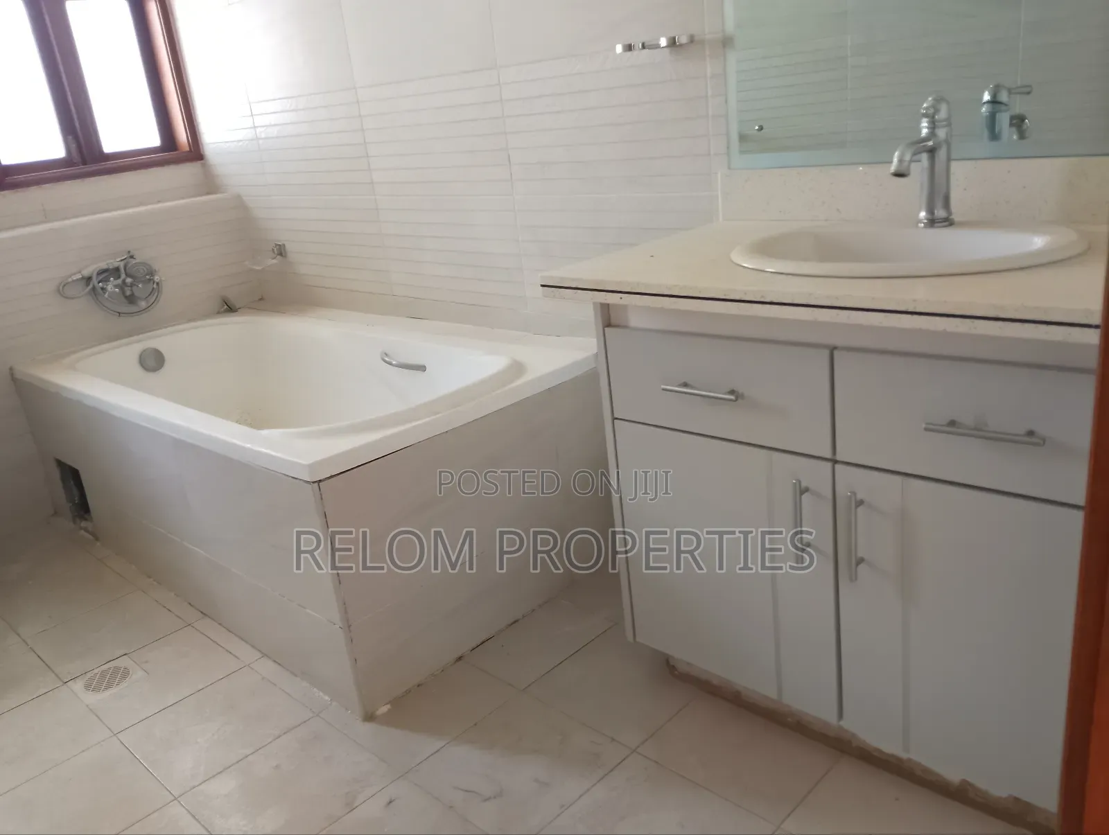 7bdrm Mansion in Karen for rent