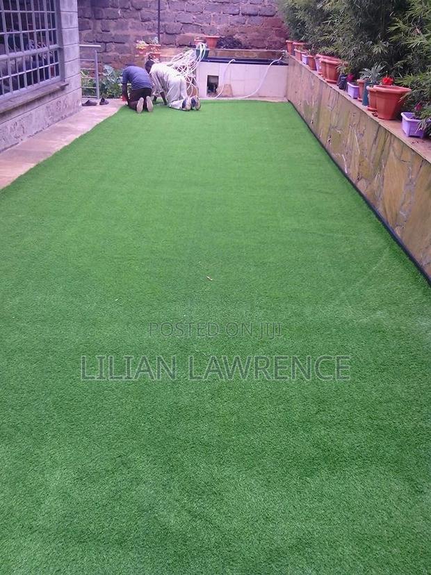 Patio Grass Carpets - thumbnail 4