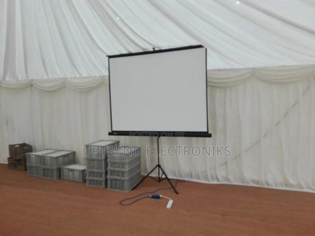 150×150cm Tripod Screen — Perfect for Home Cinema, Office Events