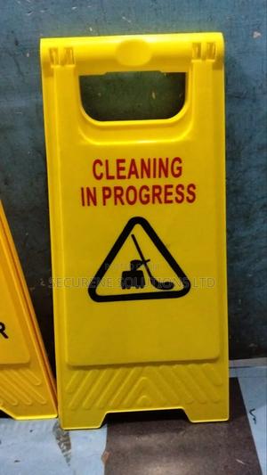 Caution Slippery Floor Sign In Kenya - thumbnail 2